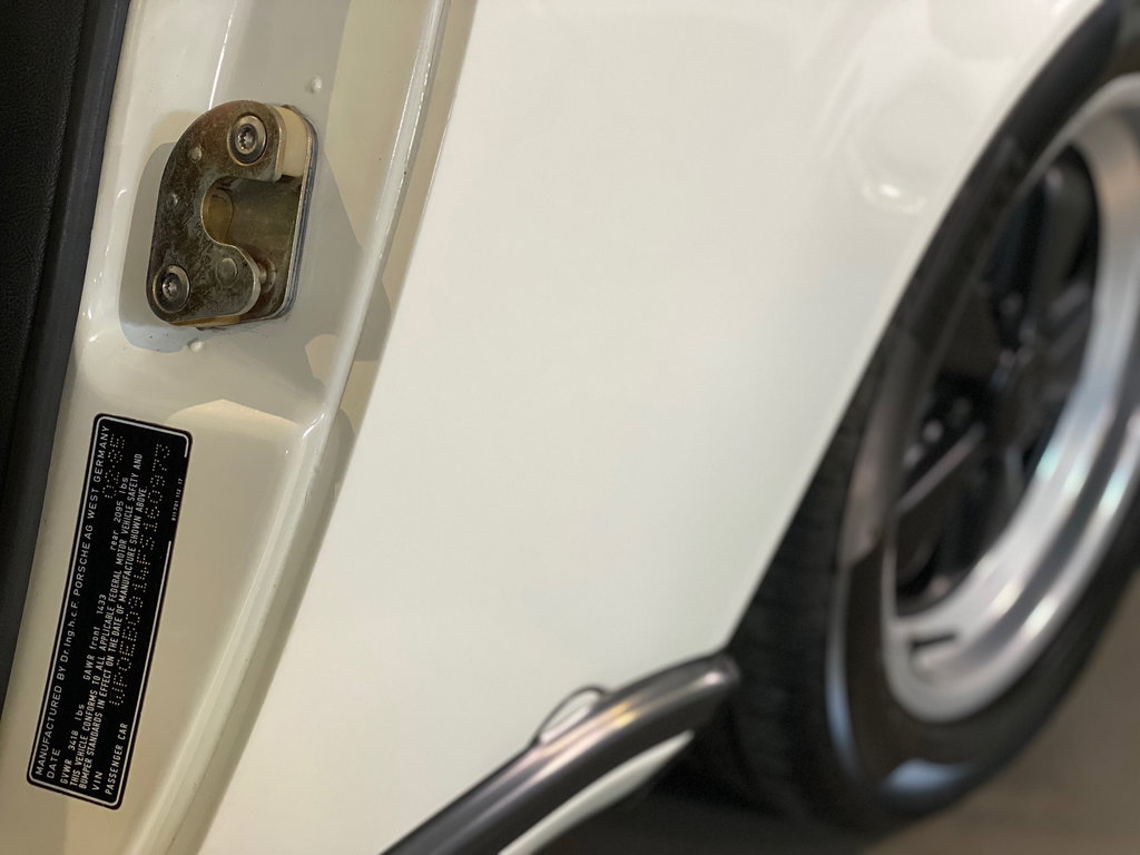 Porsche 911 Carrera 3.2 (US)