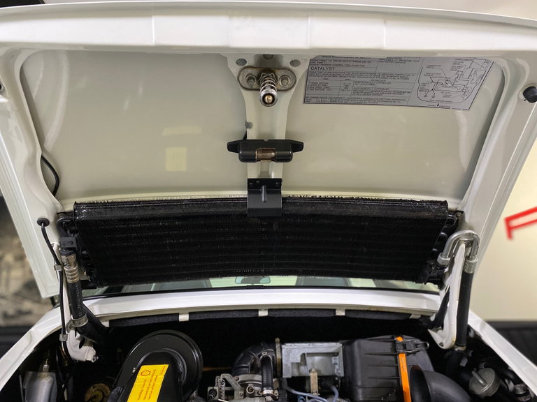 Porsche 911 Carrera 3.2 (US)