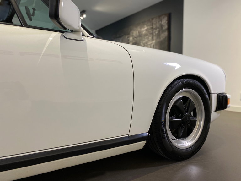 Porsche 911 Carrera 3.2 (US)