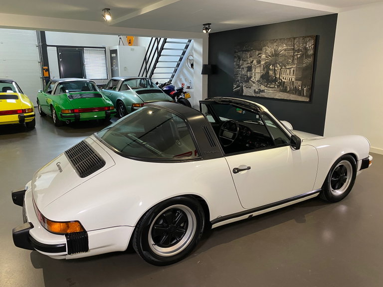 Porsche 911 Carrera 3.2 (US)