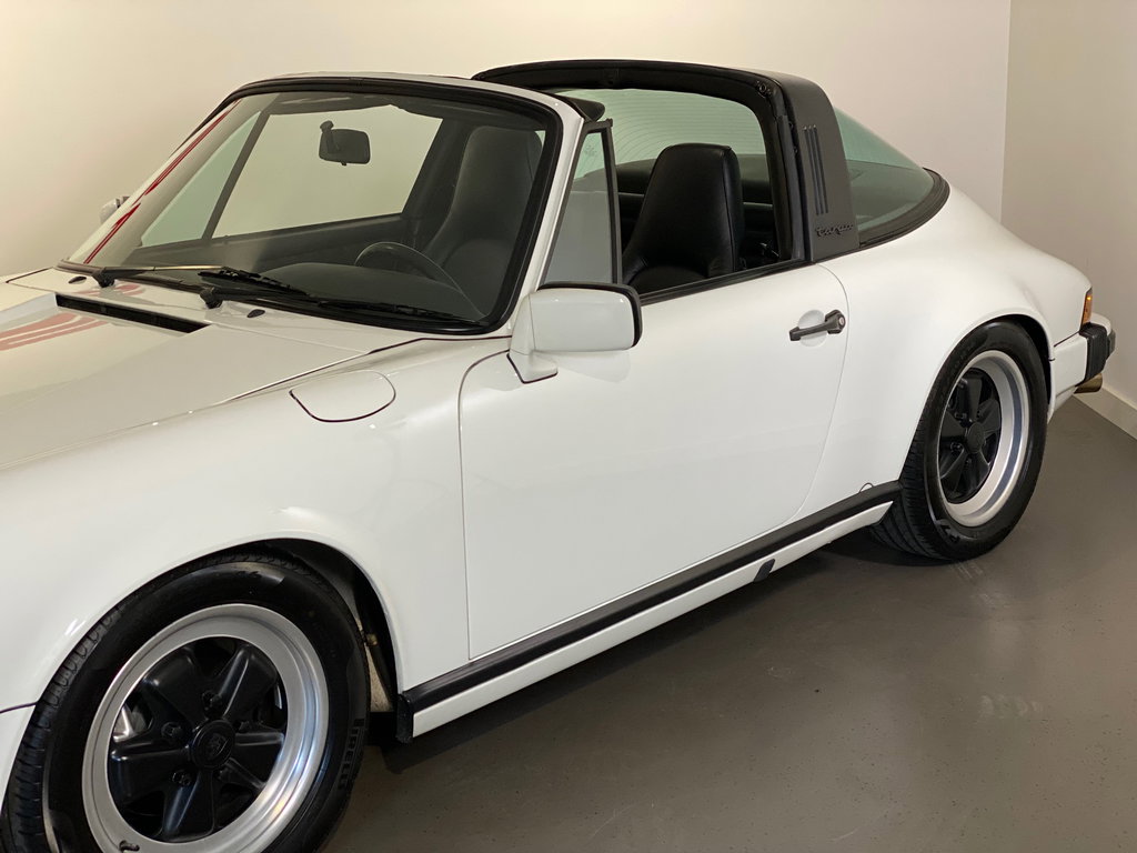 Porsche 911 Carrera 3.2 (US)