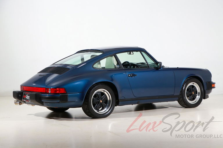 Porsche 911 Carrera 3.2 (US)