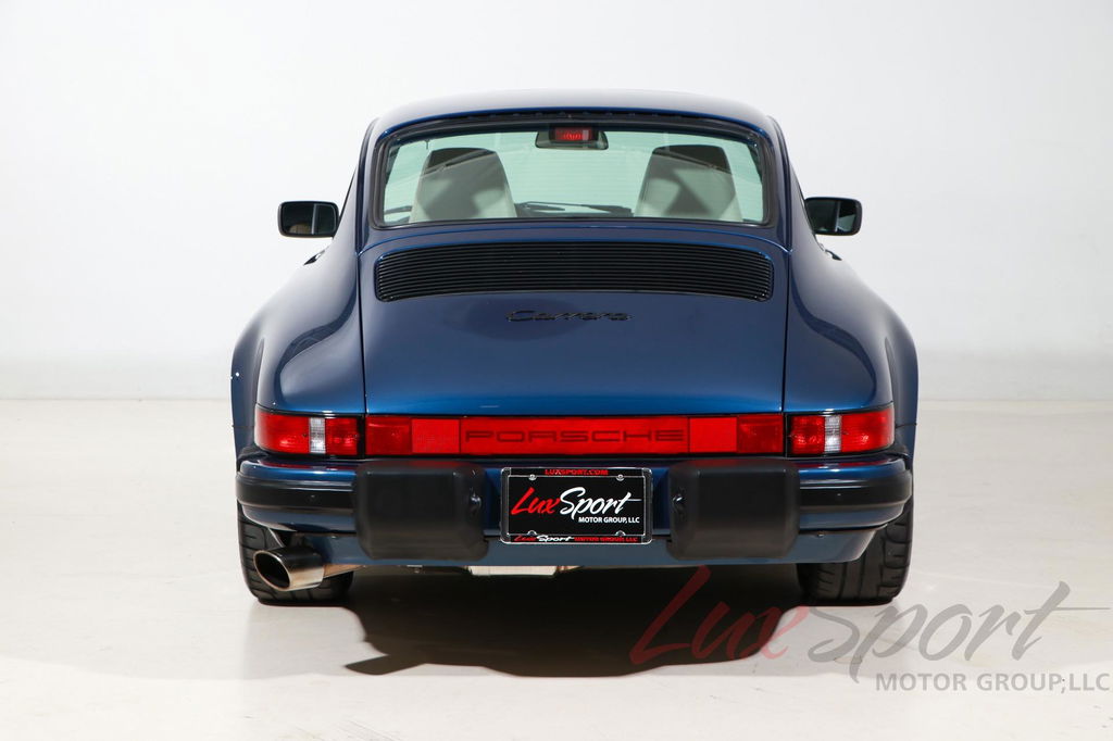 Porsche 911 Carrera 3.2 (US)