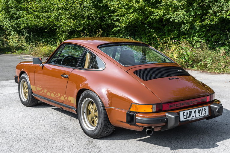 Porsche 911 Carrera 2,7