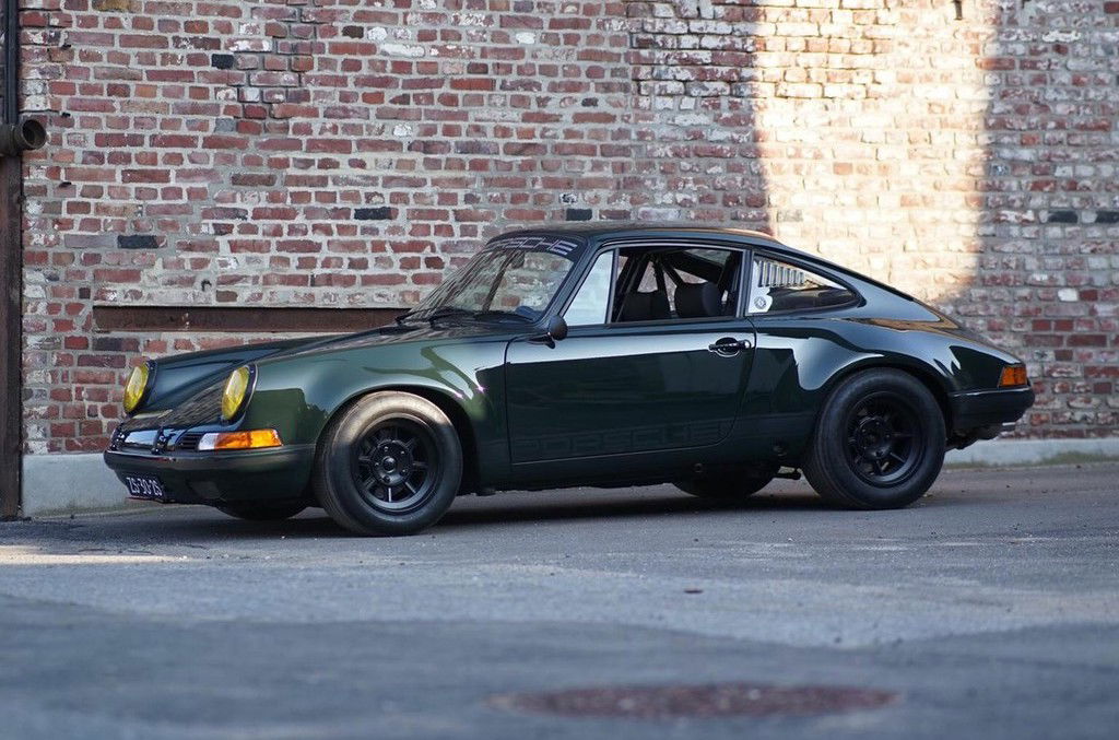 Porsche 911 Backdate