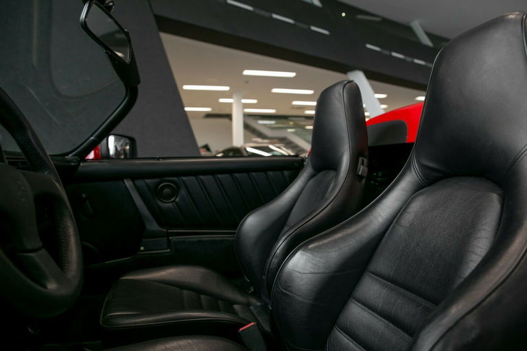 Porsche 911 Carrera 3.2 Speedster