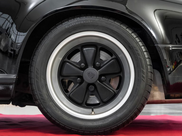 Porsche 911 Carrera 3.2 Speedster