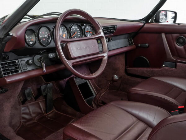 Porsche 911 Carrera 3.2 Speedster