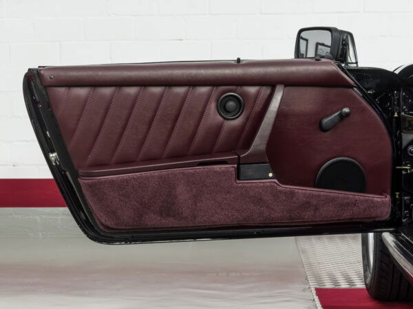 Porsche 911 Carrera 3.2 Speedster