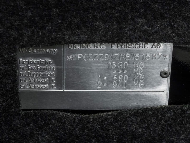 Porsche 911 Carrera 3.2 Speedster