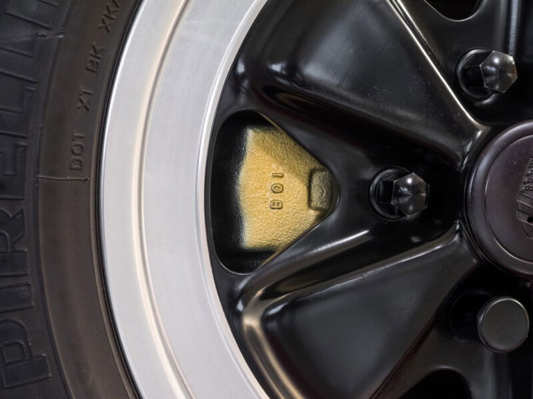 Porsche 911 Carrera 3.2 Speedster