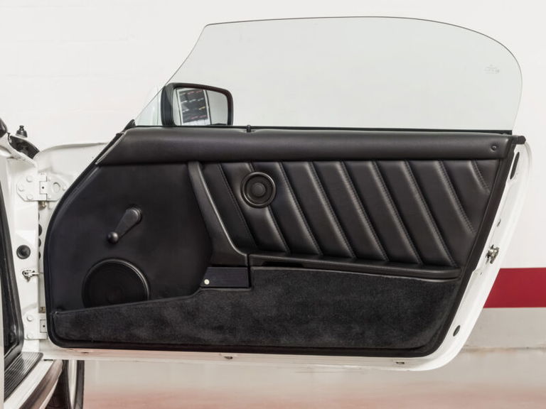 Porsche 911 Carrera 3.2 Speedster