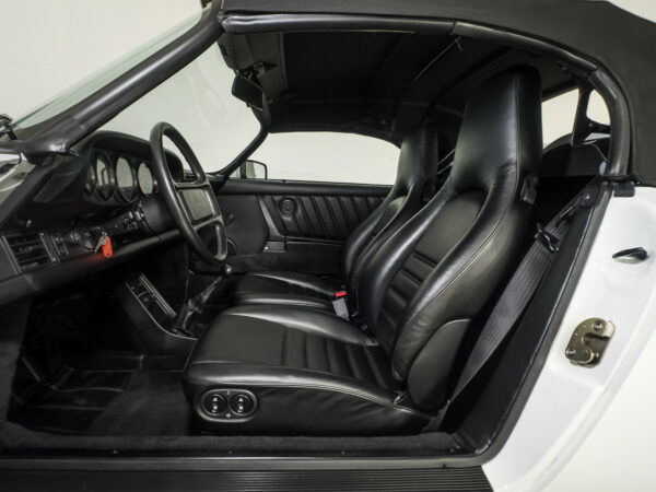 Porsche 911 Carrera 3.2 Speedster