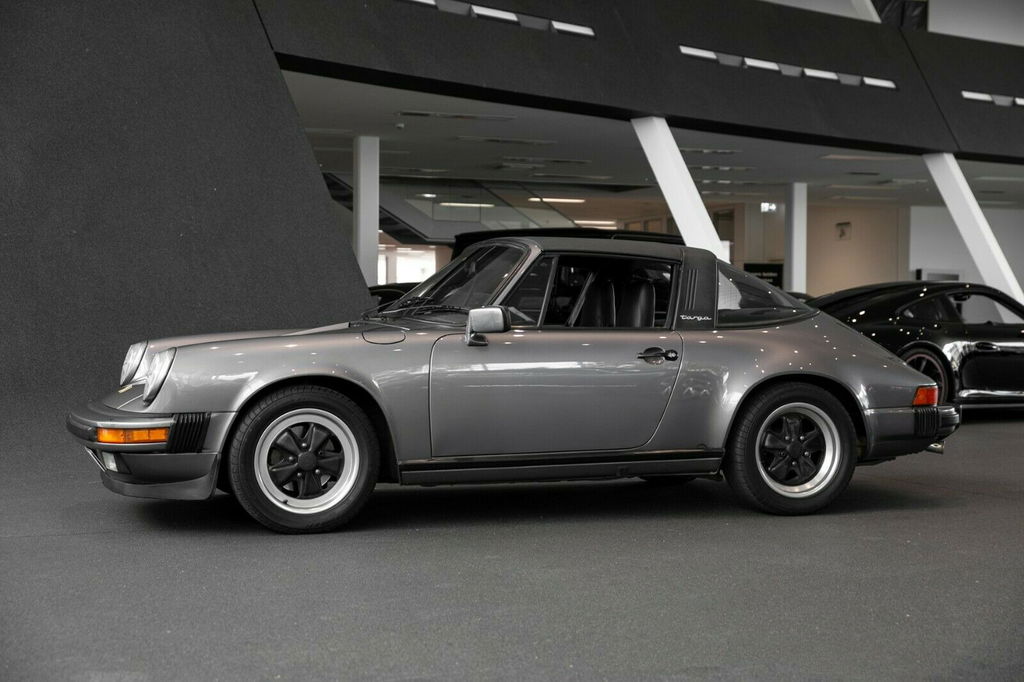 Porsche 911 Carrera 3.2 (KAT)