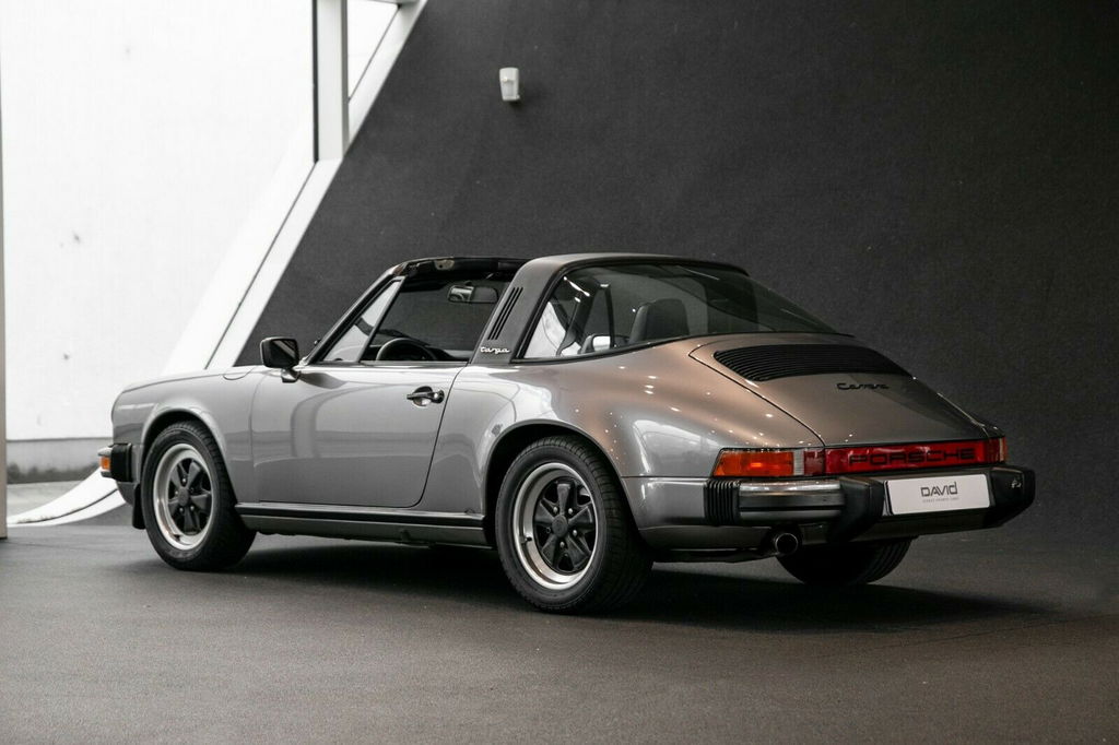 Porsche 911 Carrera 3.2 (KAT)