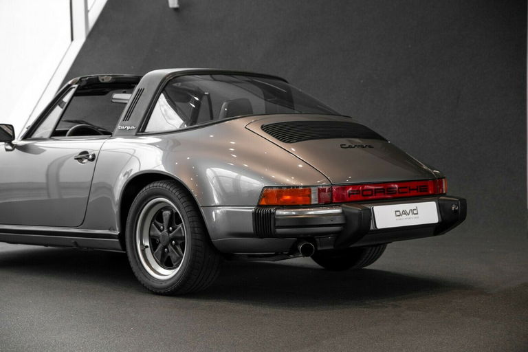 Porsche 911 Carrera 3.2 (KAT)