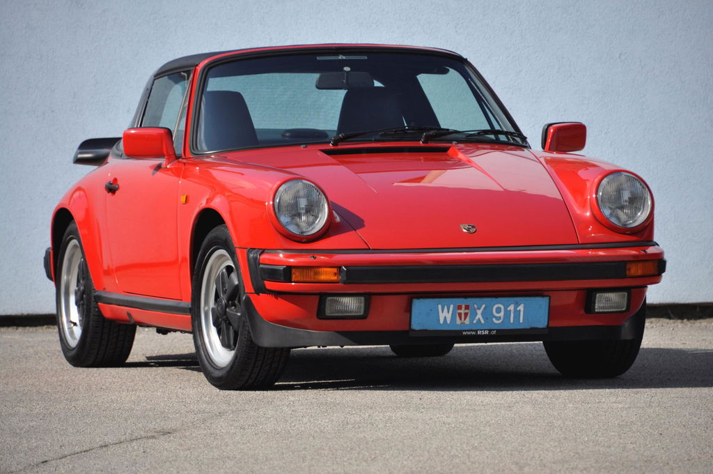 Porsche 911 Carrera 3.2