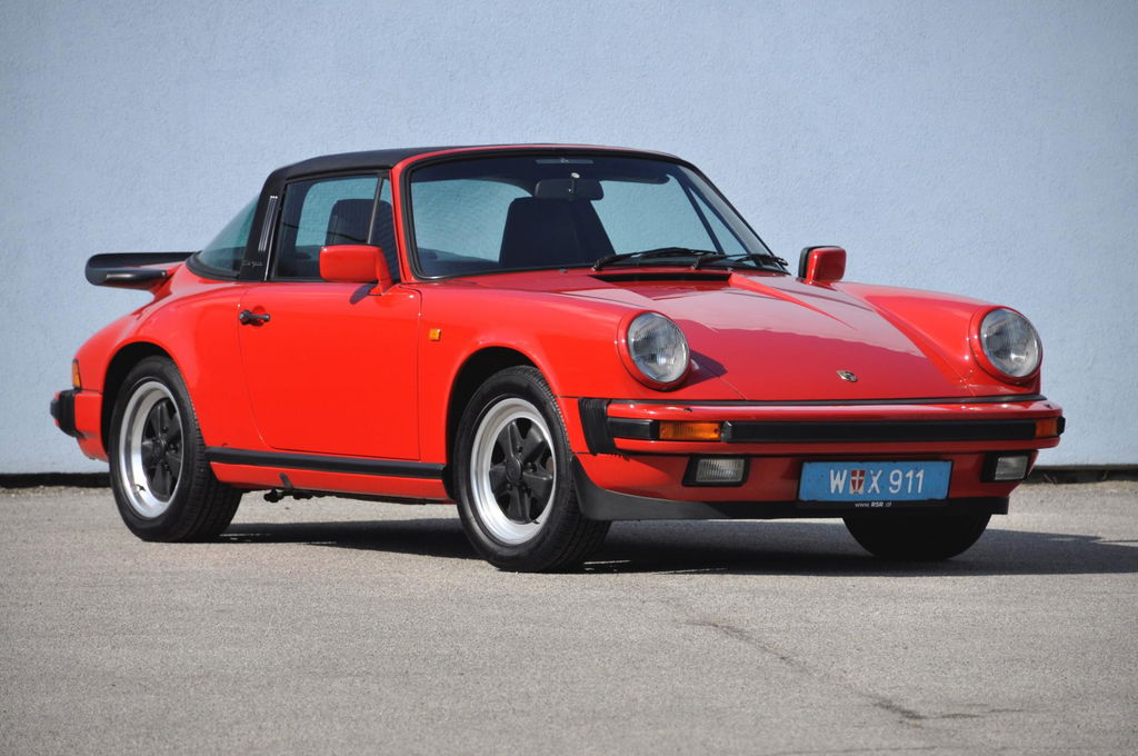 Porsche 911 Carrera 3.2