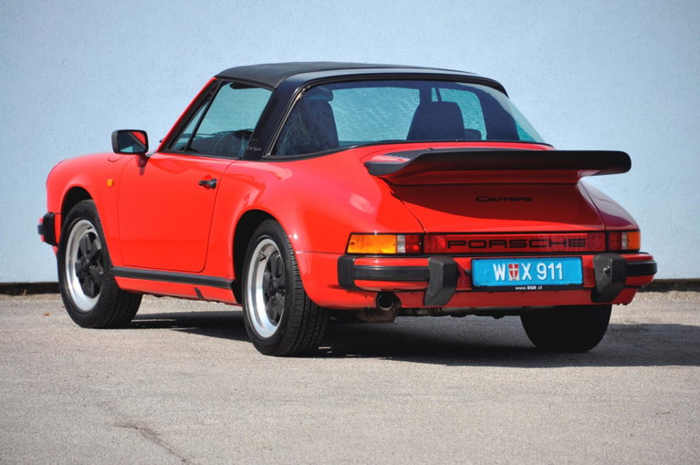 Porsche 911 Carrera 3.2