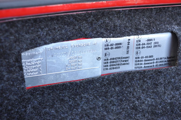 Porsche 911 Carrera 3.2