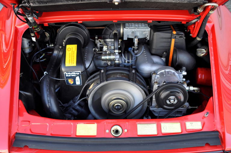 Porsche 911 Carrera 3.2