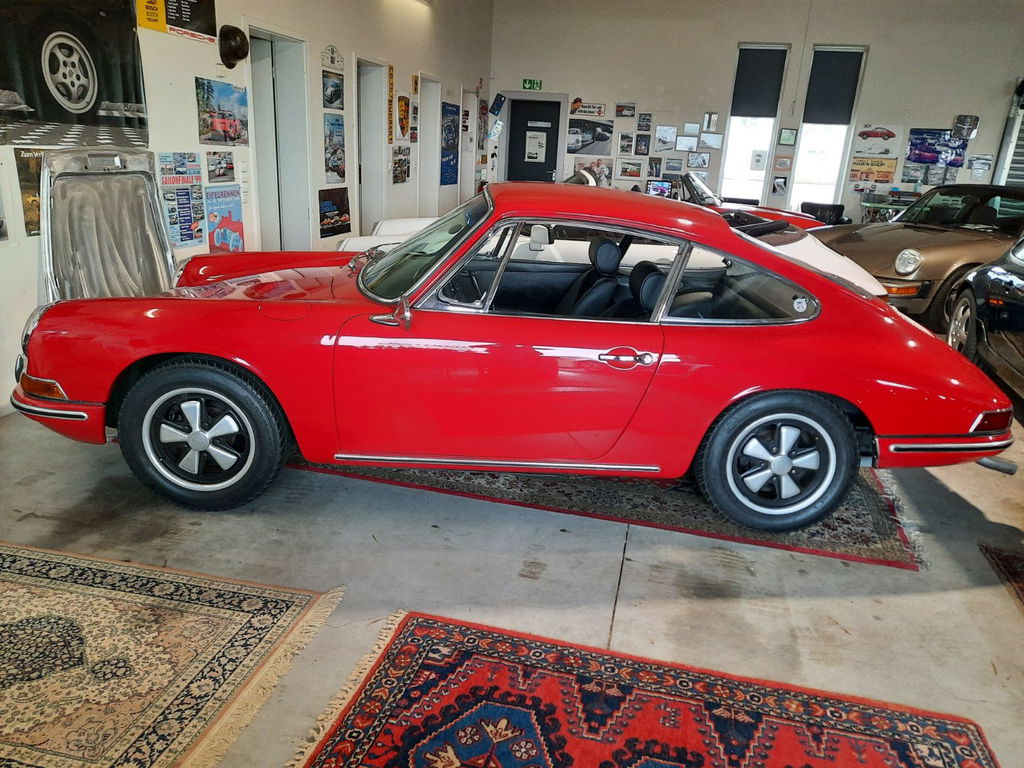 Porsche 911 S (F-Modell)