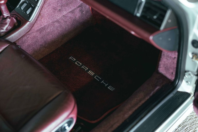 Porsche 964 Carrera 4