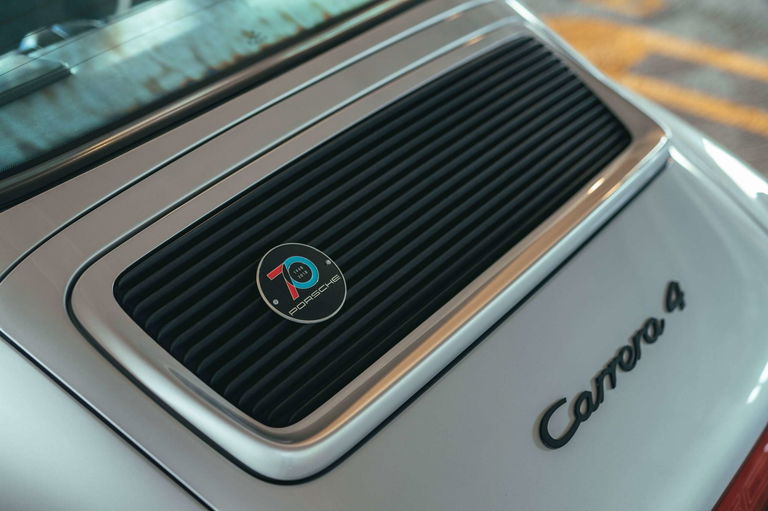 Porsche 964 Carrera 4