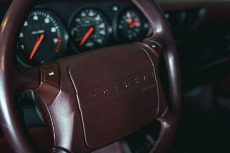 Porsche 964 Carrera 4