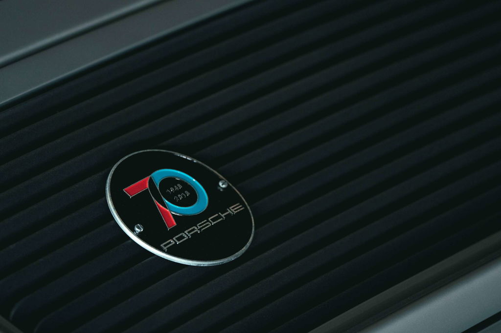 Porsche 964 Carrera 4