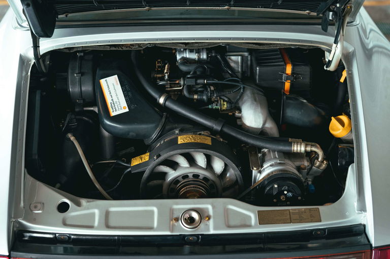 Porsche 964 Carrera 4