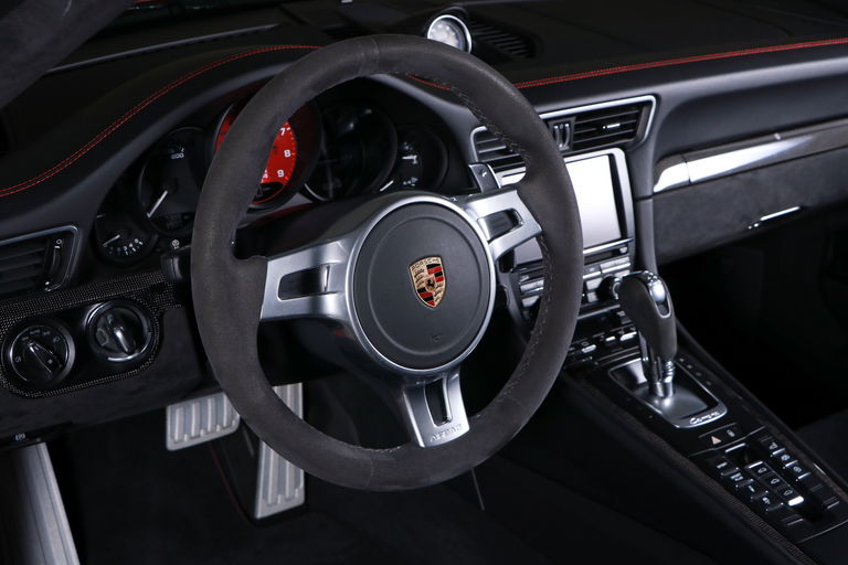 Porsche 991 Carrera GTS