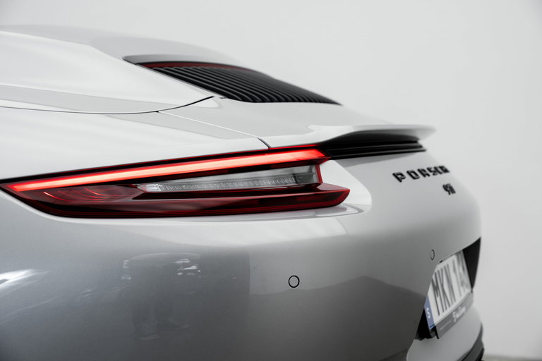 Porsche 991.2 Carrera GTS