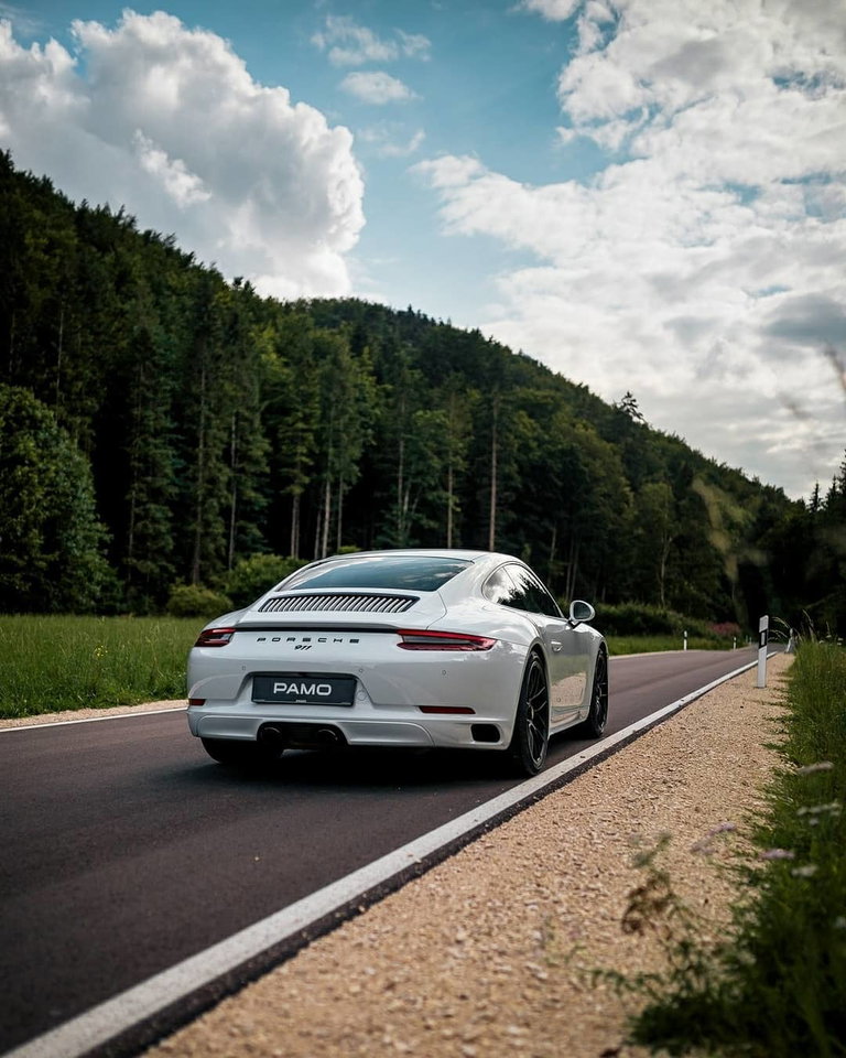 Porsche 991.2 Carrera GTS