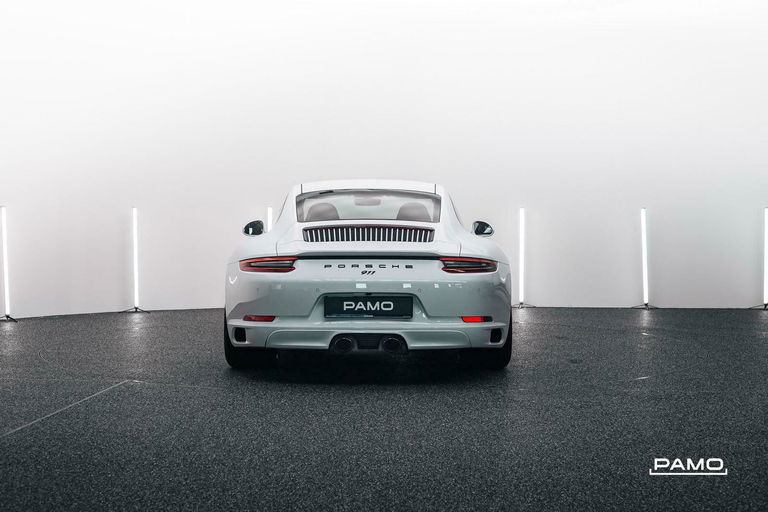 Porsche 991.2 Carrera GTS