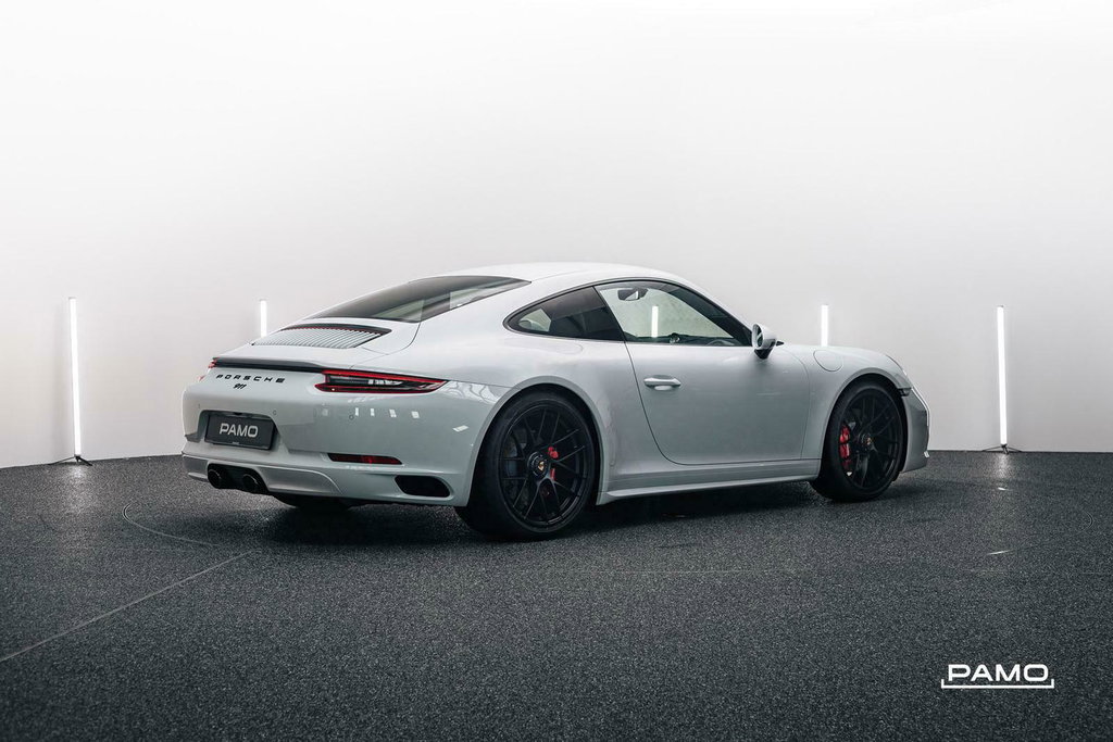Porsche 991.2 Carrera GTS