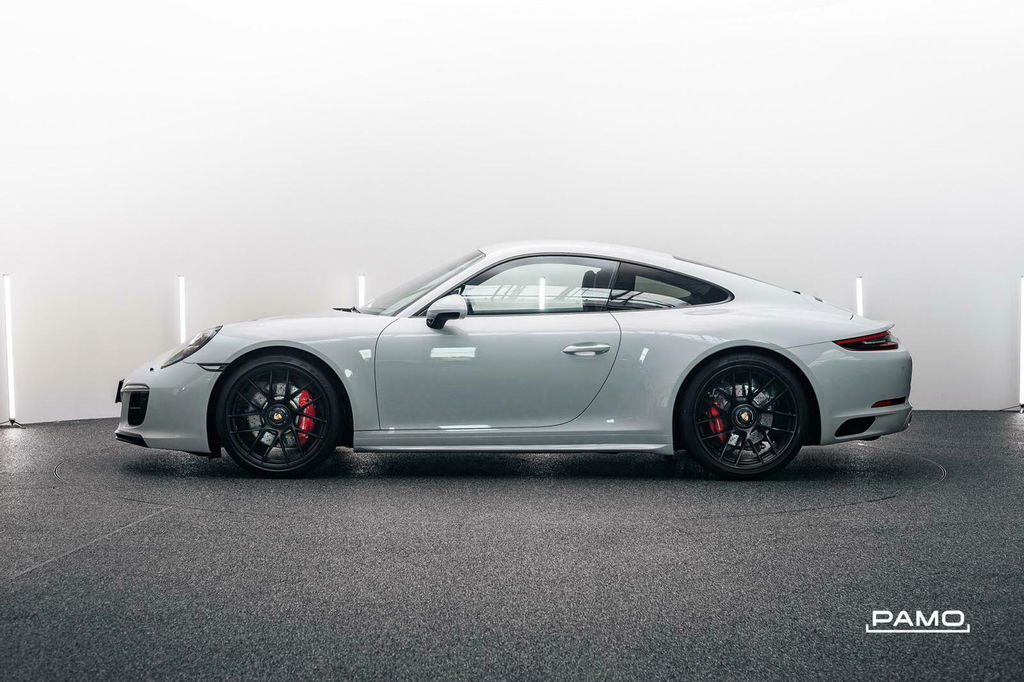 Porsche 991.2 Carrera GTS