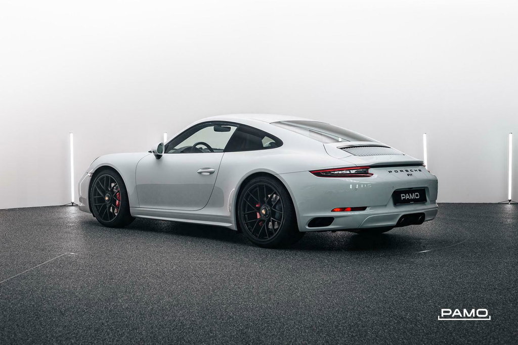 Porsche 991.2 Carrera GTS