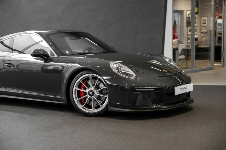 Porsche 991.2 GT3 Touring