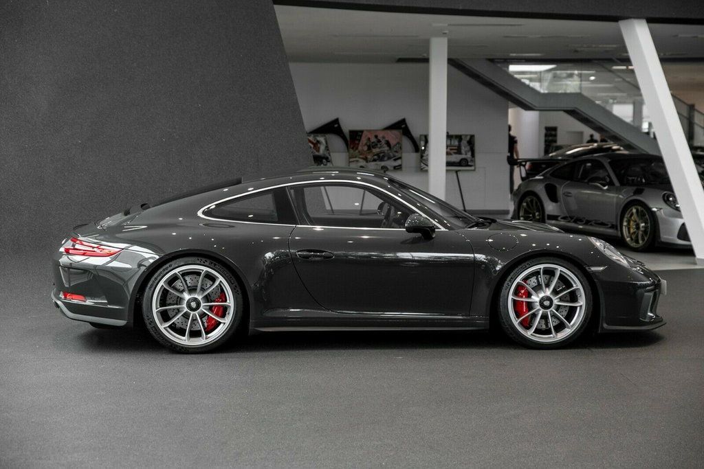 Porsche 991.2 GT3 Touring