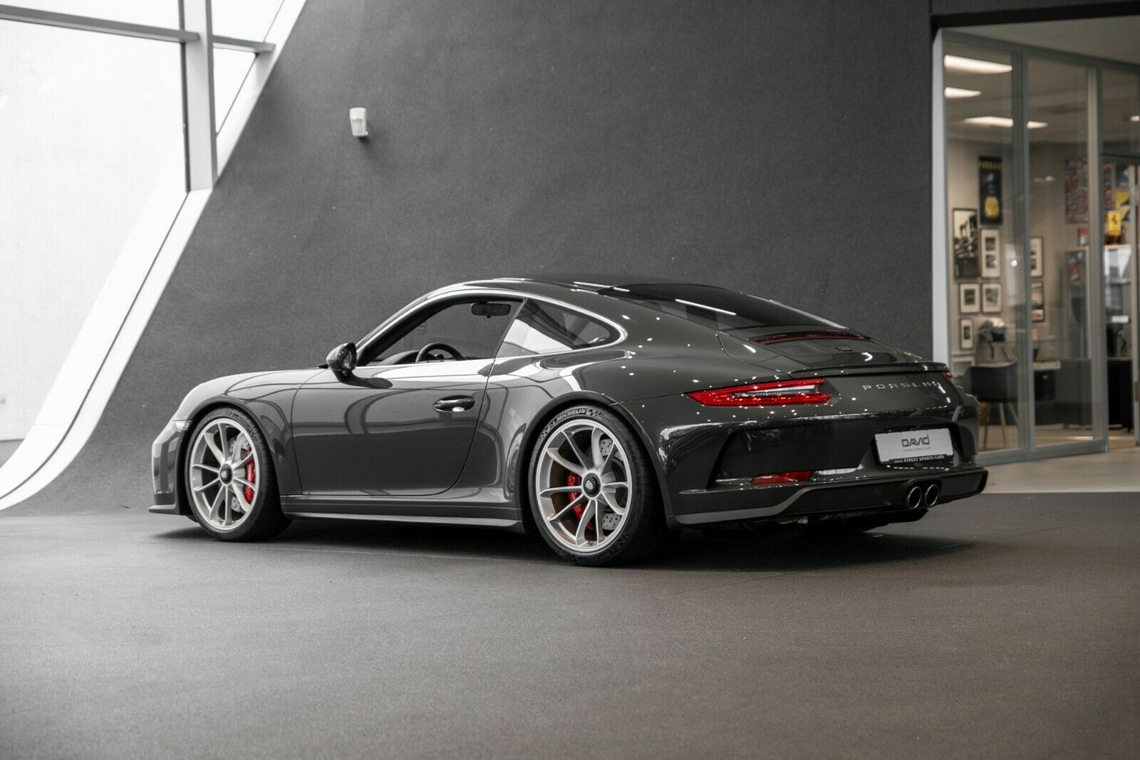 Porsche 991.2 GT3 Touring 2018 - elferspot.com - Marketplace for