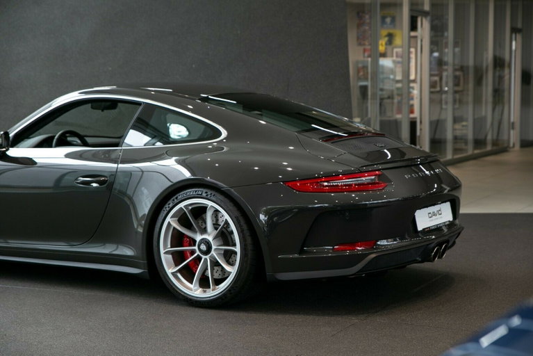 Porsche 991.2 GT3 Touring