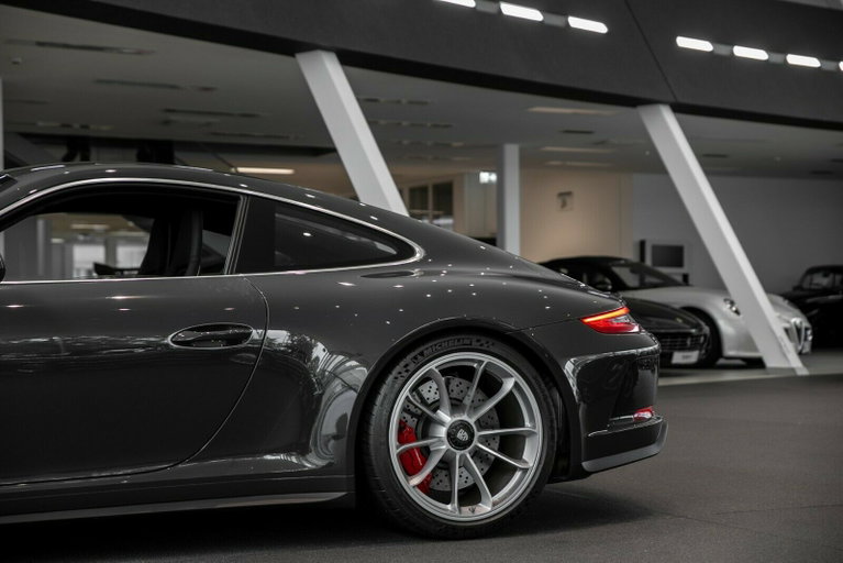 Porsche 991.2 GT3 Touring