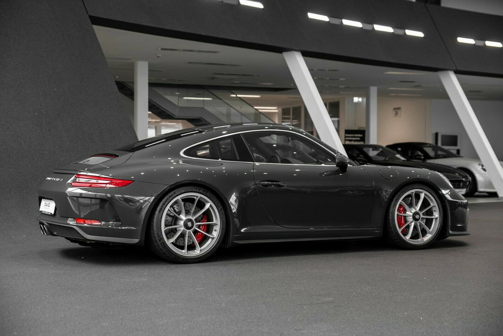 Porsche 991.2 GT3 Touring