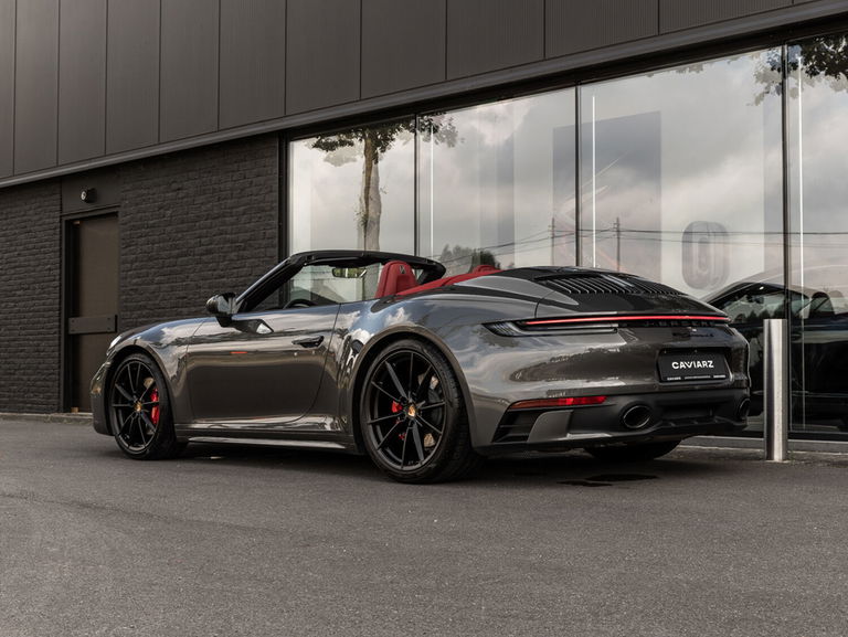 Porsche 992 Carrera 4S