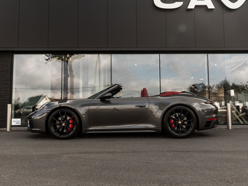 Porsche 992 Carrera 4S