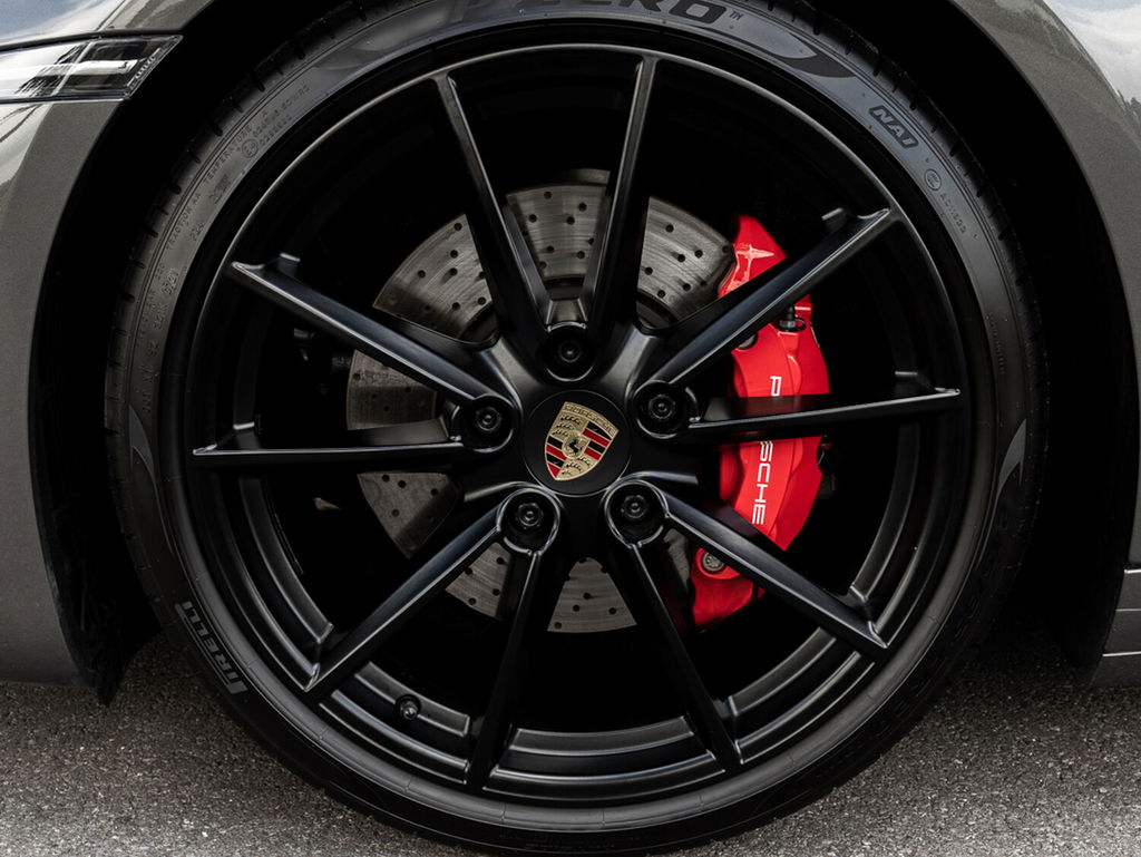 Porsche 992 Carrera 4S