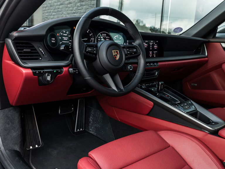 Porsche 992 Carrera 4S