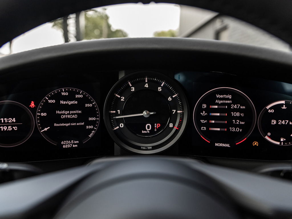 Porsche 992 Carrera 4S