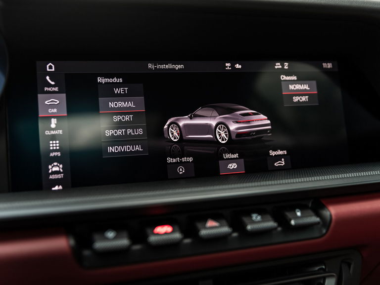 Porsche 992 Carrera 4S